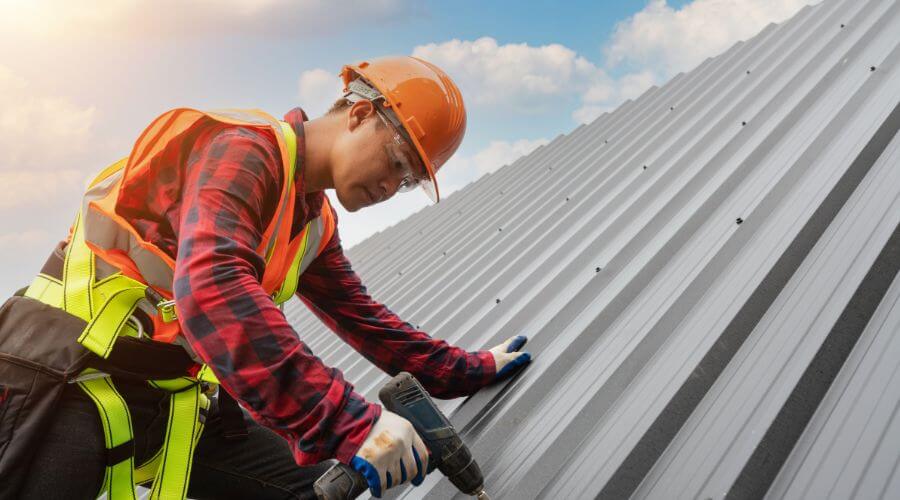 Expert new roof installation services in Clyde, OH